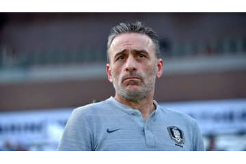 アジア杯敗退の韓国代表監督「パスサッカーは変えない」 画像