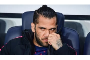 ダニ・アウヴェスの「サッカーIQ」は凄いぞ！PSG監督が驚嘆 画像