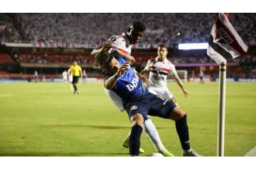 日本発？「更衣室の清掃」、なんと狂乱の南米でも起きる 画像