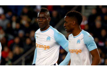 バロテッリ怒りの否定？「ラッシュフォードTシャツ着用」話をバッサリ 画像