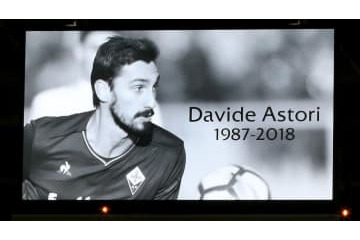 フィオレンティーナ、急死アストーリと生涯契約？遺族支援のためか 画像