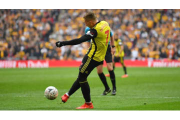 これは伝説！デウロフェウがやった、鳥肌モノの“不可能”ゴールを見よ 画像