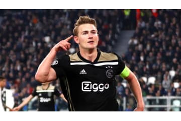 「いつバルサ移籍が発表されるの？」、ド直球質問にデ・リフトは 画像