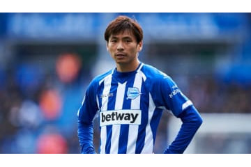 乾、無念の負傷交代…バルセロナ戦はどうなる 画像