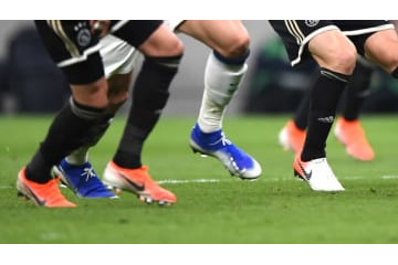 NIKEの新作スパイク「ユーフォリアパック」が欧州のピッチに登場！スゴイことに 画像