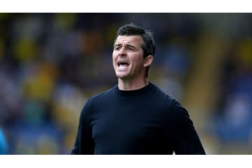 バートン監督、連続スピード違反で免停6ヶ月に 画像