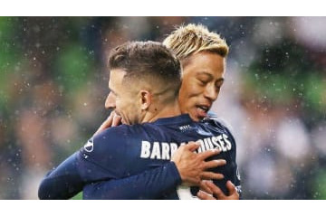 本田、絶妙FKでアシスト！メルボルン・ヴィクトリー、Aリーグ準決勝進出(動画あり) 画像