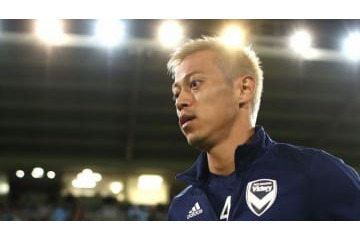 本田圭佑のメルボルンV、シドニーに完敗。元清水のアレックスが華麗ボレーだ 画像