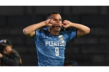 ストIIか！L・ダミアンの「超ゴール→昇竜拳」のコンボがすごい 画像