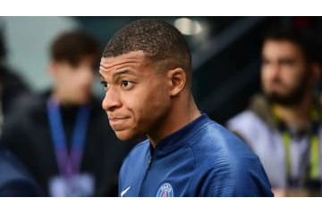 PSG、退団示唆の「エムバペは来季も残留する」と発表 画像