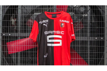 稲本の古巣レンヌ、「エンブレムカラー」の2019-20新ユニフォームを発表！ 画像