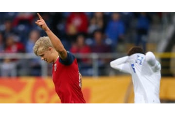 得点王は決まり？「1試合9ゴール」のホーランとは何者か 画像