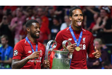 ファン・ダイクとワイナルドゥムが代表合流！仲間たちの祝福が最高だ！ 画像