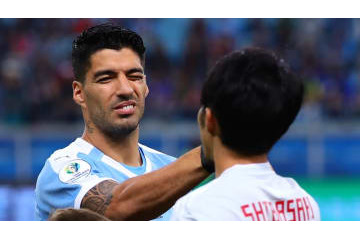 これが柴崎岳！“最強”ウルグアイも騙された「違いを生む縦パス」がこれ 画像