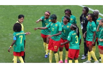 女子W杯選手、中国人の主審を突き飛ばす！一体なにがあった 画像