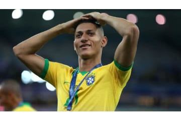 優勝のブラジル代表FW、ゴールを曾祖母に捧げるも…なんと名前をド忘れ！ 画像