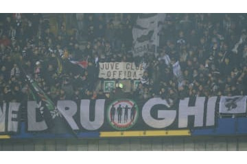 もはや犯罪集団？ユーヴェのウルトラスが摘発、「ミサイル」などが大量押収 画像