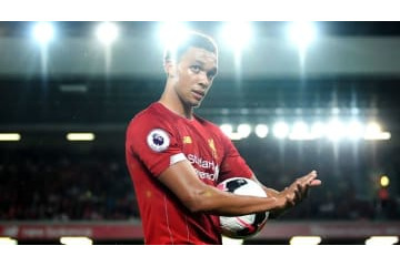 リヴァプールDFアーノルド、神精度だった「魔球的ピンポイントクロス」がこれ 画像