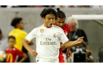 レアル久保建英、バイエルンをビビらせた「驚異のドリブルテク」がこれ！ 画像