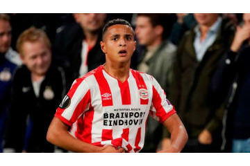 堂安のPSV、17歳天才が話題 「代表選びよりも、病の父を優先」 画像