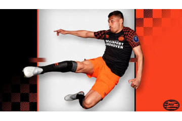 堂安のPSV、2019-20新ユニフォーム登場！アウェイは「旗の模様」に 画像