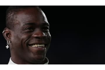 バロテッリ、交代に怒ってカメラ破壊…証拠画像がこれ 画像