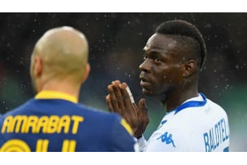 怒るバロテッリ「イタリア人じゃない」発言に猛反撃！ 画像