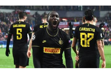 ルカクの「エロ過ぎるクロス」が神…とんでもないアウトサイドがこれ 画像