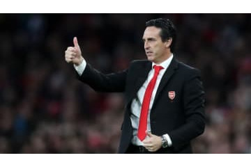 アーセナル解任のエメリ、選手たちは公然と「バカ」にしてた… 画像