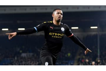 ペップが「桁外れ」と絶賛したジェズスの“天才的シュートテク”がこれ 画像