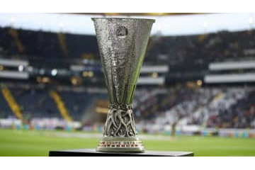 【速報】『日本人4人対決』実現！ELベスト32抽選、フランクフルトvsザルツブルクが激突 画像