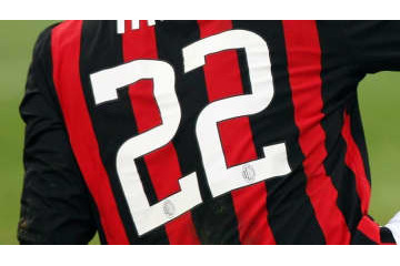 背番号「22」と聞いて連想する、10名のサッカー選手 画像