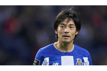 中島翔哉、ポルトで公式戦初ゴール！「もみくちゃ祝福」がこれ 画像