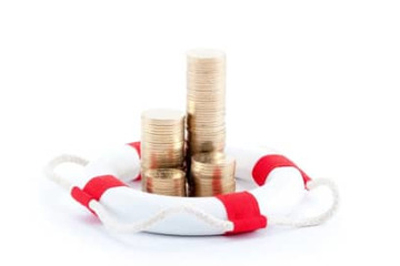 56歳、貯金4500万円。遺族年金とパート代で生計を立て、毎月10万円の赤字です 画像