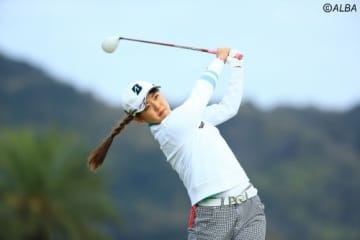 体の強さと柔らかさ　吉田優利のポイントはグッと沈み込むヒザ【大江香織の美スイングがお好き】 画像