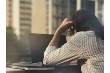 「職場で孤立してるなら…」パワハラに悩む女に持ちかけられた、意外すぎる提案 画像