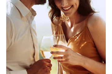 南国で過ごす夜に、大胆になった女。三角関係の場で思わず言ってしまった一言 画像