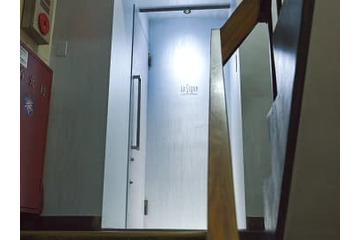 銀座の雑居ビルに潜む本格フレンチは、カウンター席のみなのにゴージャスな新店だった！ 画像