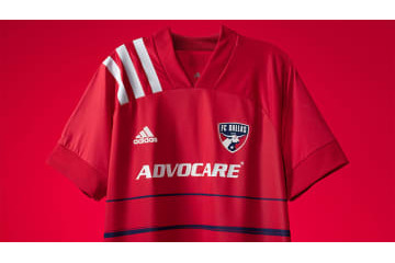 FCダラスの新ユニフォーム、「超人気YouTuber集団」がモデルで登場！ 画像