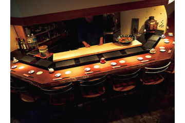 数十皿にも及ぶアテが押し寄せる！西麻布の裏路地にのん兵衛にはたまらない店があった！ 画像