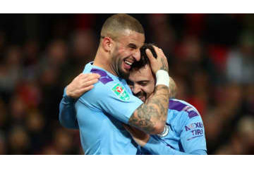 天才vs怪物！シティ選手がガチで追いかけっこをするとこうなる 画像