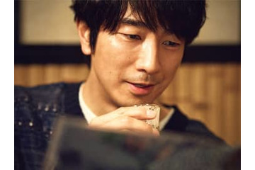 俳優・眞島秀和と十番の名居酒屋で飲んだら、大人の渋さに酔わされた！ 画像