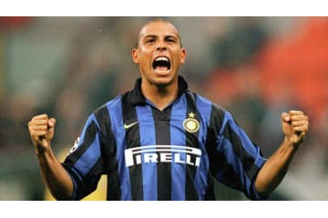 90年代インテル、「忘れないデザイン」のユニフォーム6着 画像