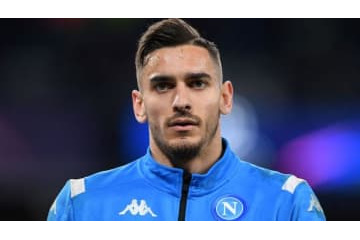 ナポリGK羨ましいぞ！「彼女とのラブラブトレーニング」がこれ 画像