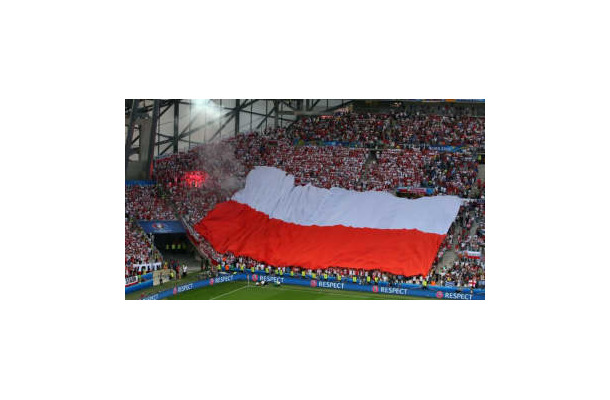 ポーランド、5月29日にサッカーリーグ再開へ