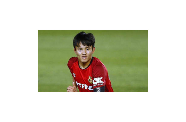 久保建英、クロースを“子供扱い”した「天才的スキル」がこれ