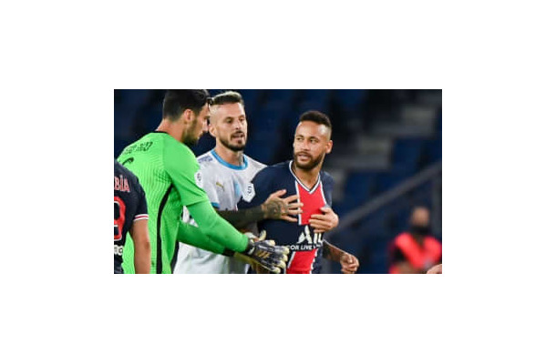ネイマールら5人退場！PSG対マルセイユの「大乱闘シーン」がこれ