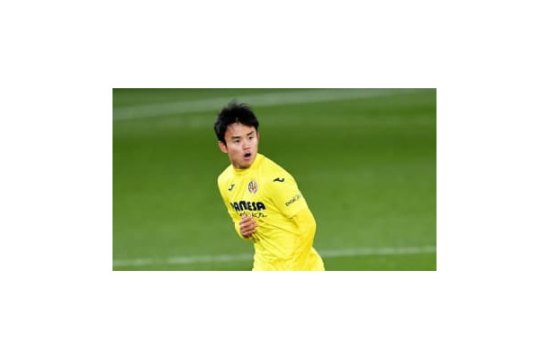 久保建英、ビジャレアル退団か　エメリが容認