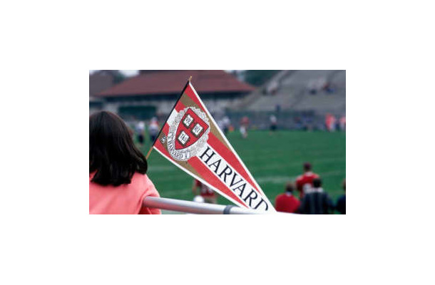 ハーバード大学に入学！18歳FW、プロサッカーから大学サッカーに転向