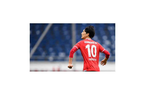 原口元気、怒りのスーパーゴール連発！HSV相手の伝説展開に海外もザワつく